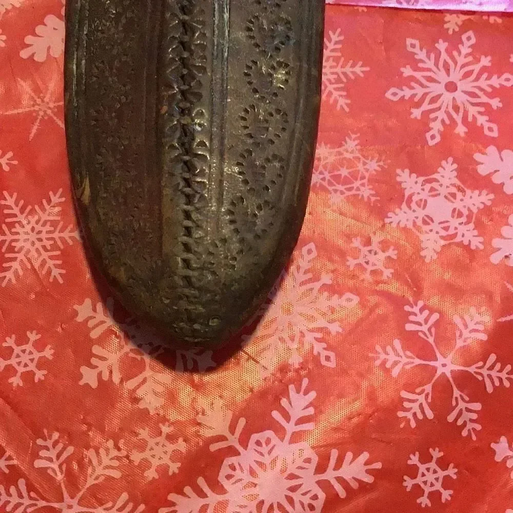 Vintage scabbard with unique side pockets